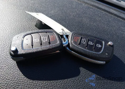 2018 Hyundai Sonata Se из США, поврежденный, VIN 5NPE24AF3JH679132